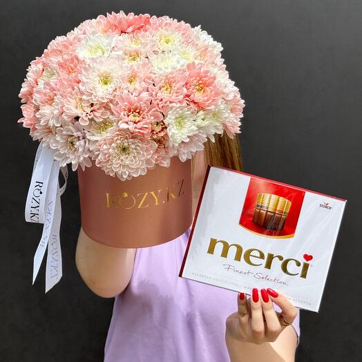 Коробка S из хризантем и Мерси