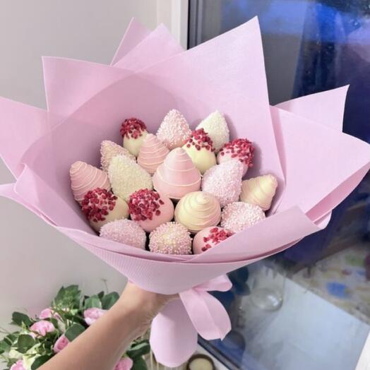 Chocolate-covered strawberries 8