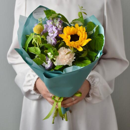 Букет-комплимент «Изумруд» с подсолнухом | Букет 362 Bottega dei Fiori