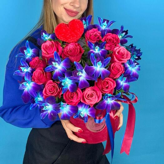 Сердце в космосе. Композиция 825. Leora Flowers дом цветочной моды