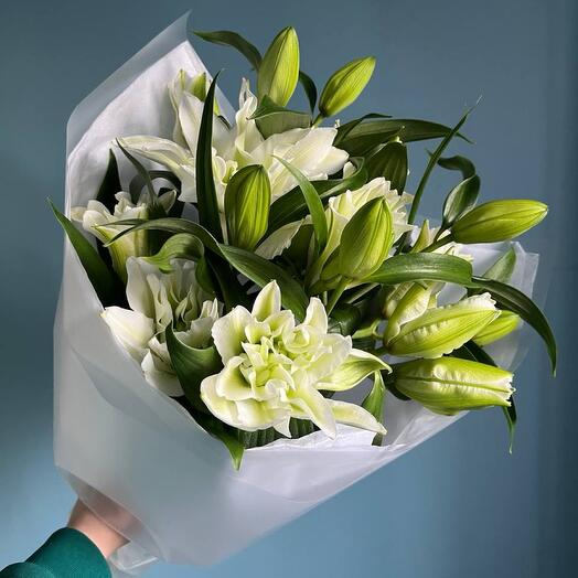 Лилии пионовидные в стильном оформлении 3 шт