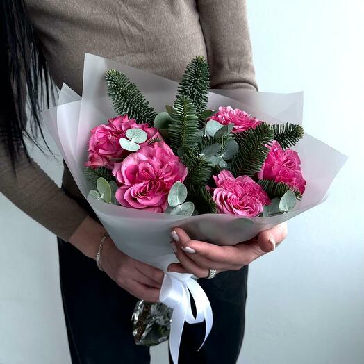 Зимний букет с пионовидной розой S (N 101)