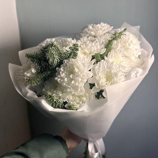 Букет снежная вьюга с хризантемой и нобилисом