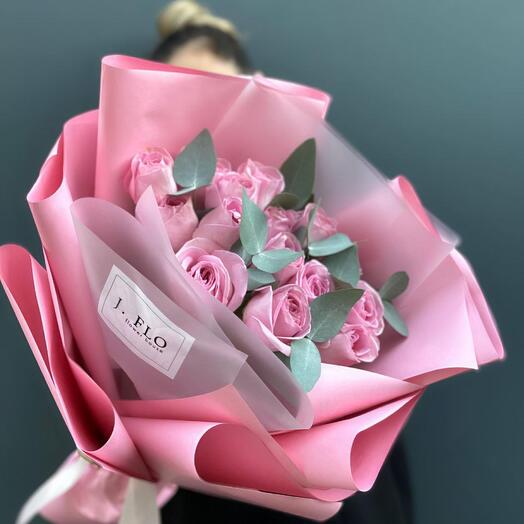 Bouquet of 15 pink roses