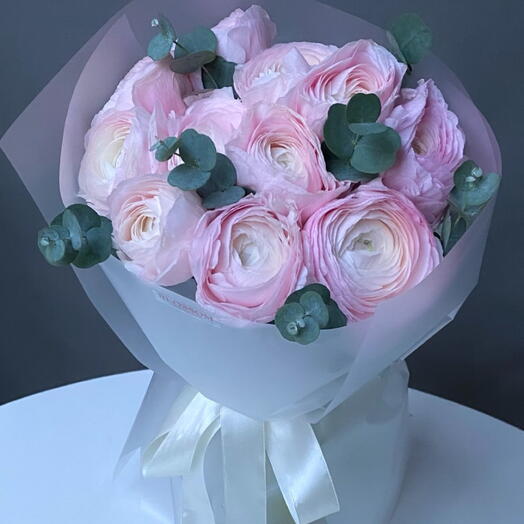 Ranúnculos + eucalipto