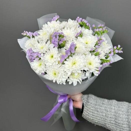 Белые хризантемы и статица