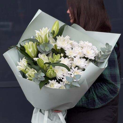 Букет «Лилия и Хризантема»