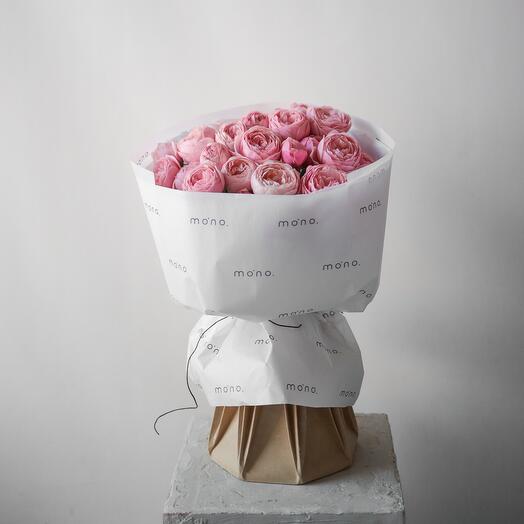 Моно букет из кустовых пионовидных роз Сильва Pink