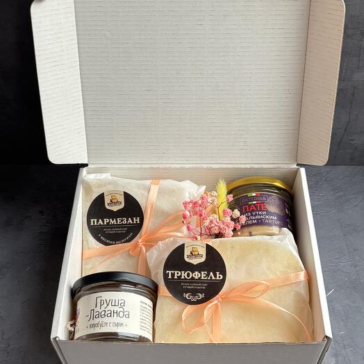 Вкусный подарочный набор сыров Итальянский характер мини