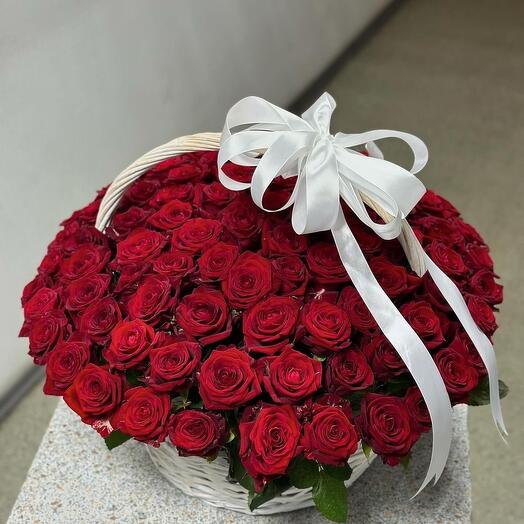 Корзина с цветами