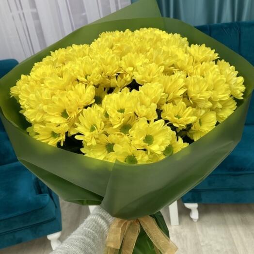 Букет из жёлтых хризантем