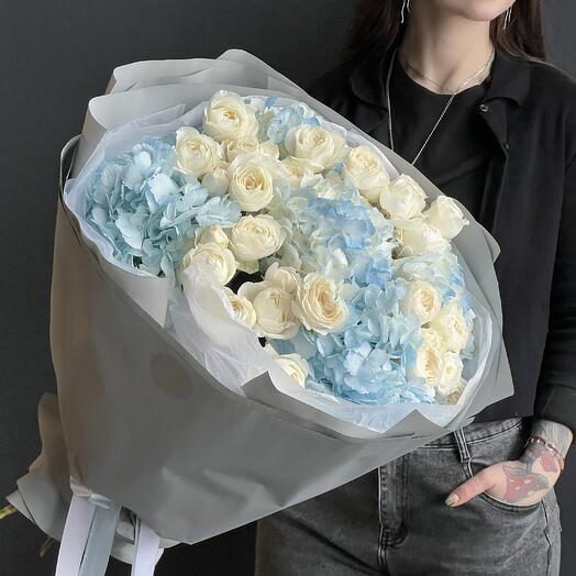 💞Дуобукет из гортензий и кустовых садовых роз