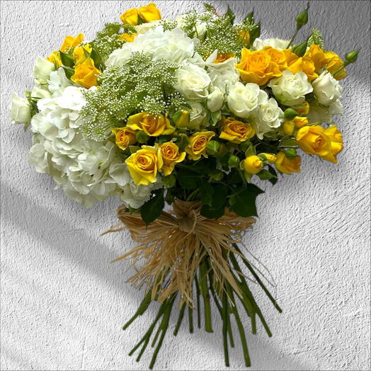 Women s day bouquet yellow and white bouquet