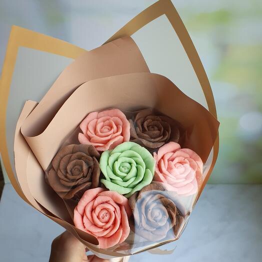 Букетик 7 троянд