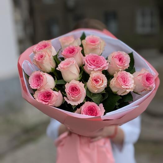 Моно букет из роз 15 шт