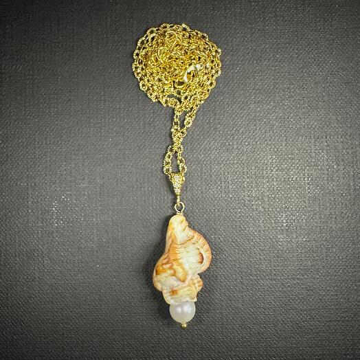 Колье с ракушкой и жемчугом на цепочке, Sand Conch Zanzibar