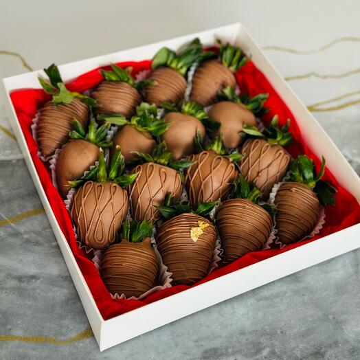 Клубника в шоколаде 🍓16шт