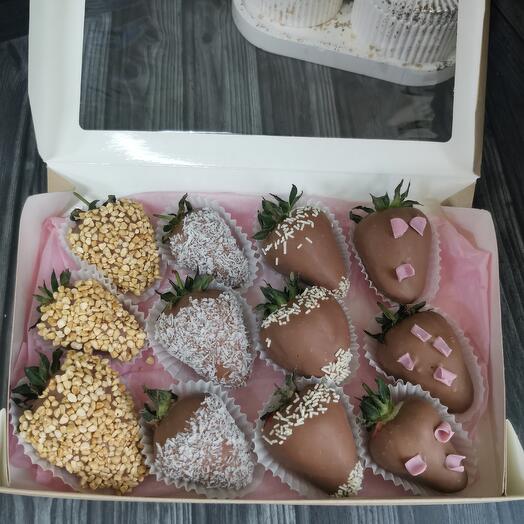 Набор клубники в шоколаде