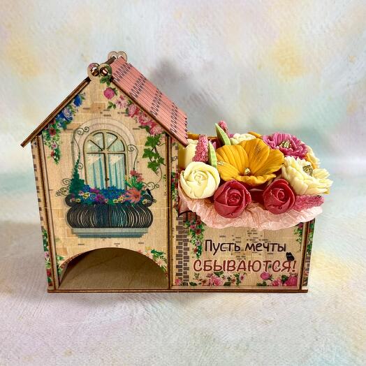 Чайный домик с шоколадными цветами и крафтовым чаем