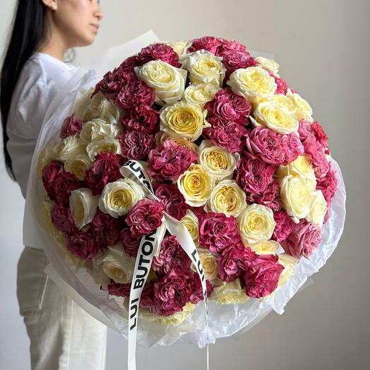 Букет "101 пионовидных роз микс"