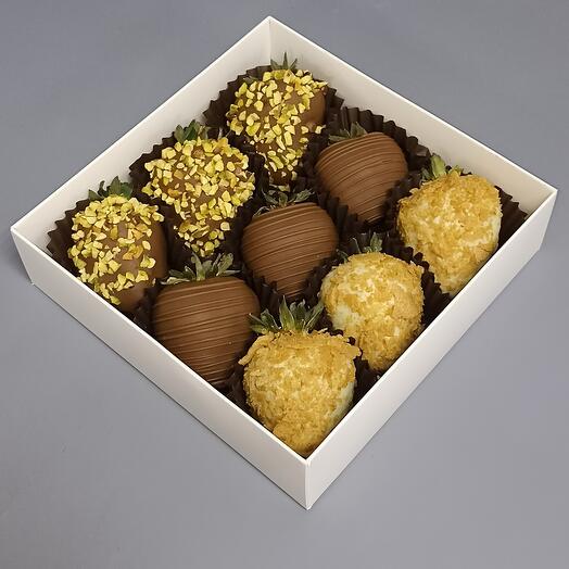 Клубника в шоколаде «Ами» (9-12 шт)7