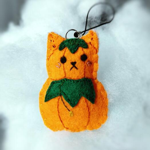 Брелок "Котик-Тыква"