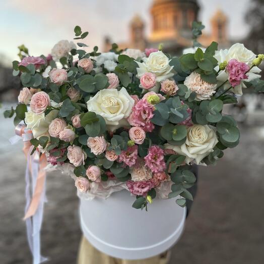 128. WOW композиция "Сон Венеры" XXL с пионовидными розами и эустомой