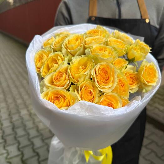 Яркий букет из кустовой