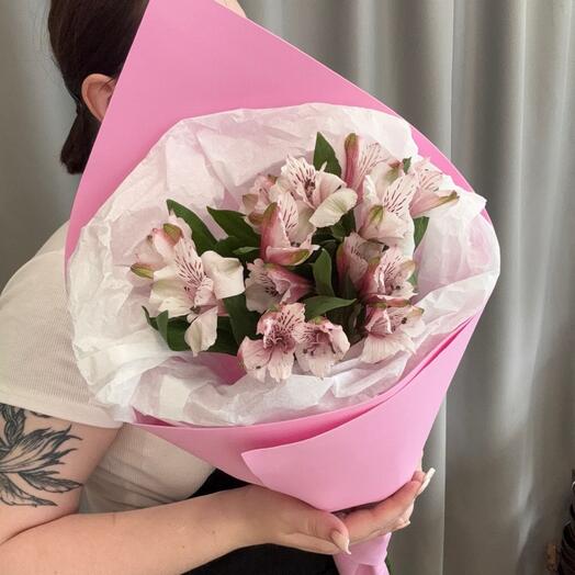 Букет «Нежность"- из изящных альстрамерий 💗
