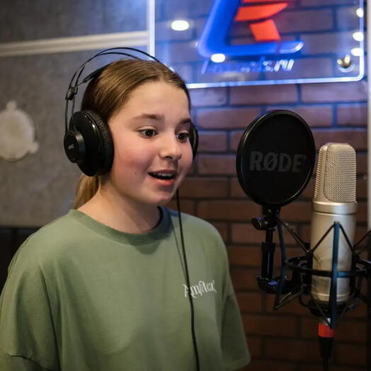 Подарочный сертификат «Мастер класс по озвучке» (2 часа, 1 человек в составе группы)