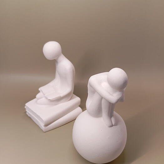 Decorative figures "Read and think"