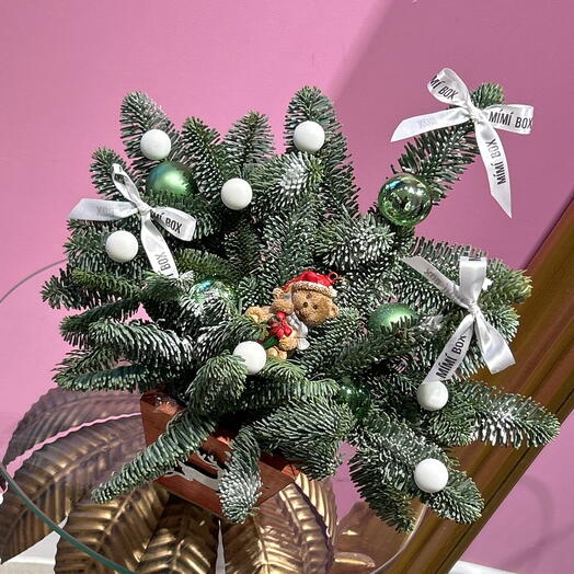 Композиция в деревянном ящичке с мишкой