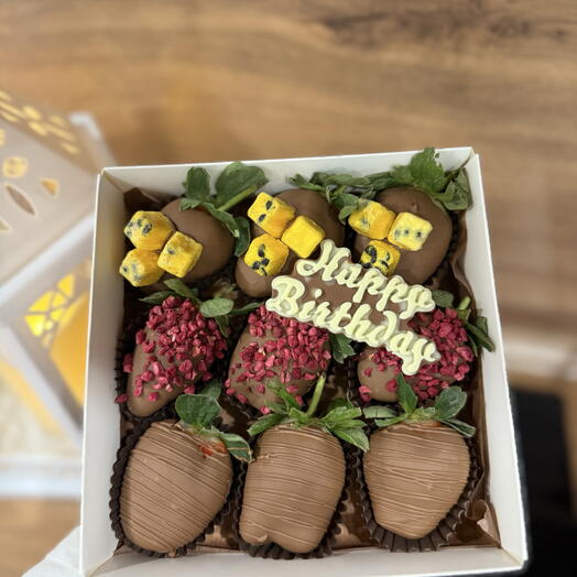 Клубника в шоколаде, happy birthday