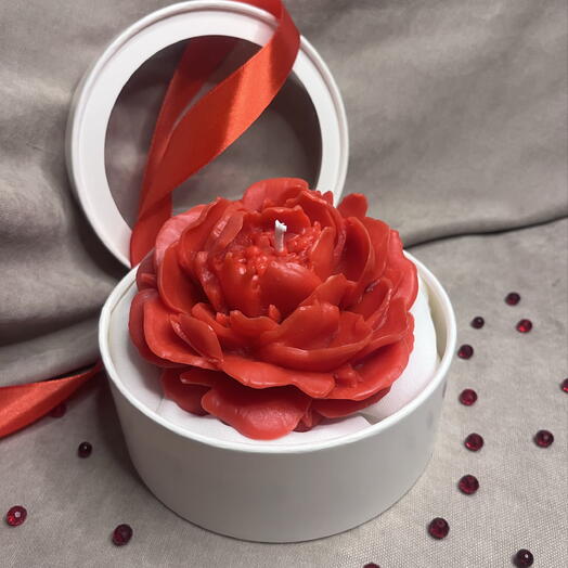 Ароматическая свеча-гигант «Пион» красная