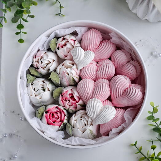 Зефирные сердечки и тюльпаны