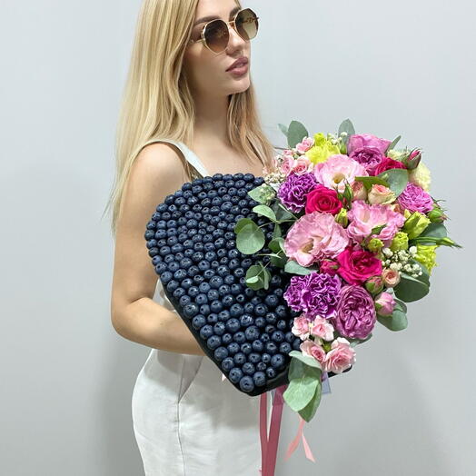 Букет из голубики «Любовь»