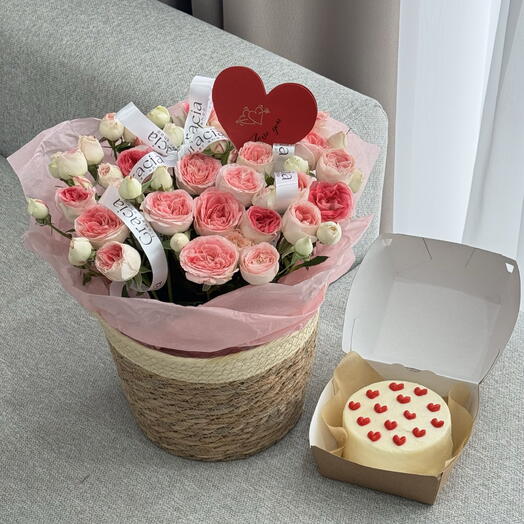 Нежное Кашпо из кустовых роз с Бенто