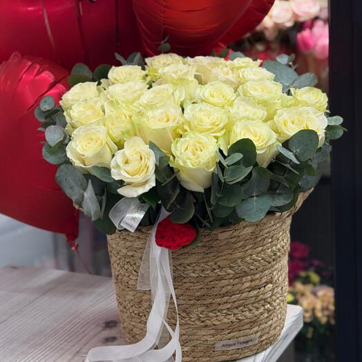 Корзина с цветами 600