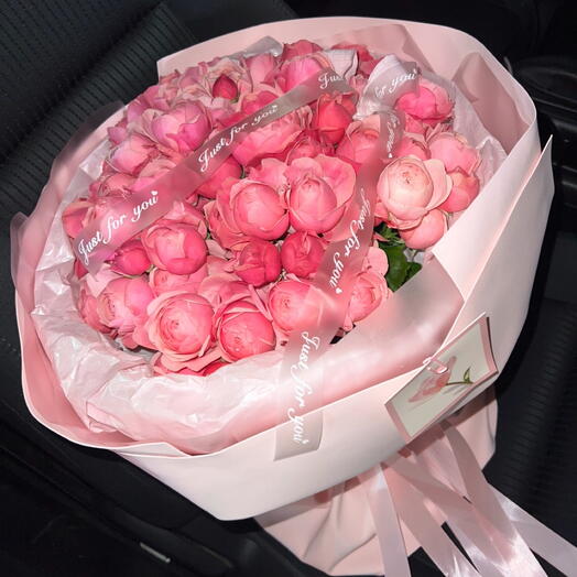 Букет кустовых пионовидных роз Silva Pink💓