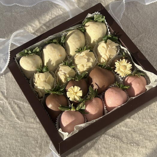 Клубника в шоколаде 16 шт