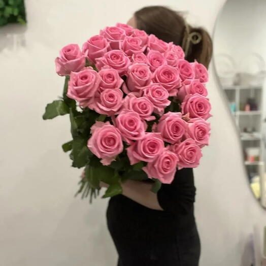 31 розовая роза