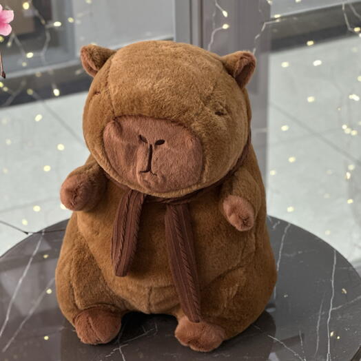 Игрушка капибара в шарфе