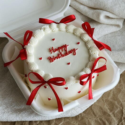 Бенто-торт в стиле ламбет с бантиками «happy birthday»