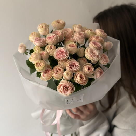 Монобукет из 9 кустовых роз
