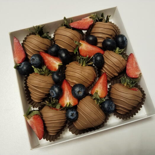 Клубника в бельгийском шоколаде 🍓 9шт