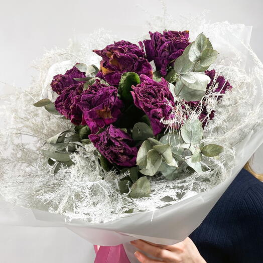 Dried rose with white asparagus