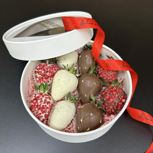 Клубника в шоколаде круглый коробка прозрачная крышкой