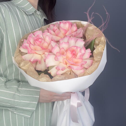 «Аринда»🌸 мини букет из французской розы Эсперансы