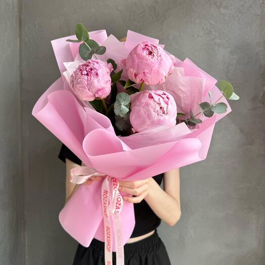 Букет розовых пионов 3 шт 🌸