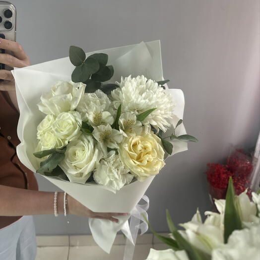 Букет в белых оттенках
